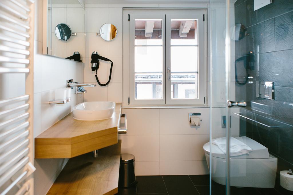 Hotel & Restaurant Zum Schwarzen Baeren Andermatt Zewnętrze zdjęcie